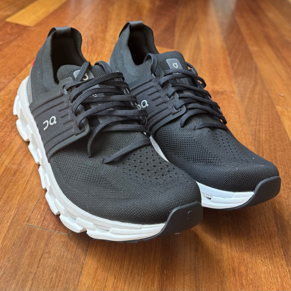 On Running Cloudswift 3 Black and White Athletic Shoes